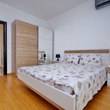 Apartment Dobrota Cattaro Esterno foto
